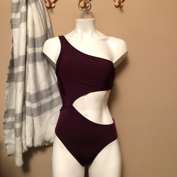 NWT Abercrombie and Fitch classic coverage burgundy swimsuit - Picture 1 of 12